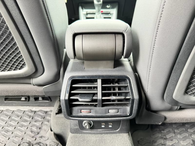 Used 2022 Audi Q3 2.0T Premium Plus w/ Premium Plus Package AWD/4WD image 18