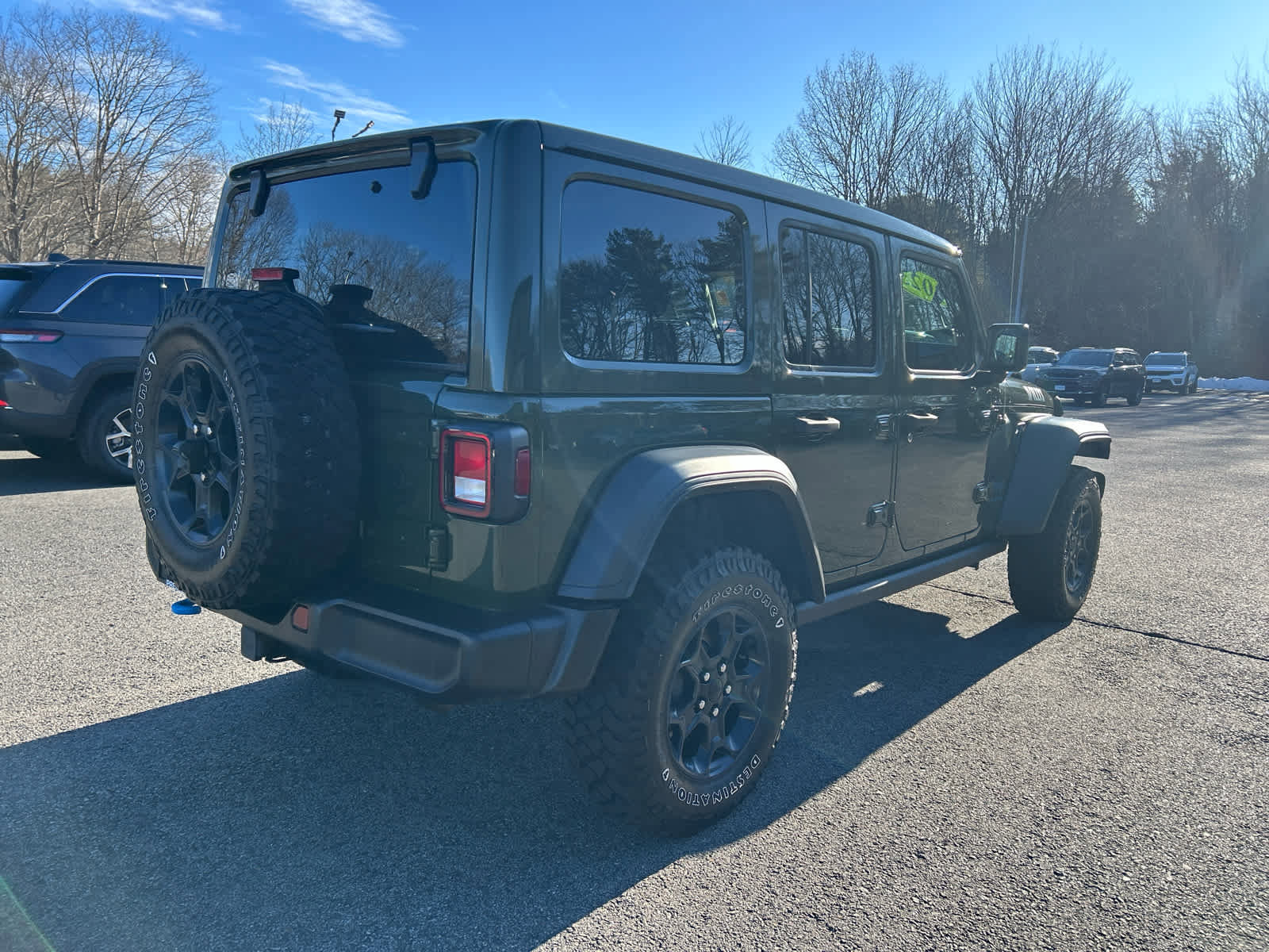 Used 2023 Jeep Wrangler Unlimited w/ Sun & Screen Package image 8