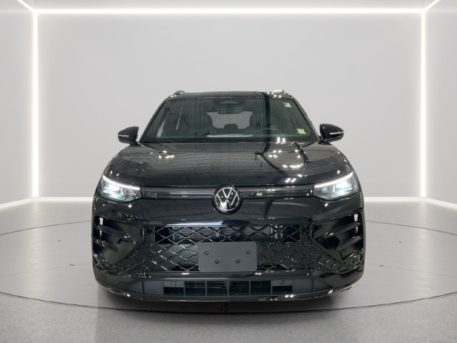 New 2026 Volkswagen Tiguan SE R-Line AWD/4WD image 9