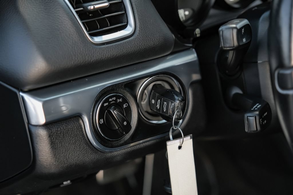 Used 2014 Porsche Cayman RWD image 18