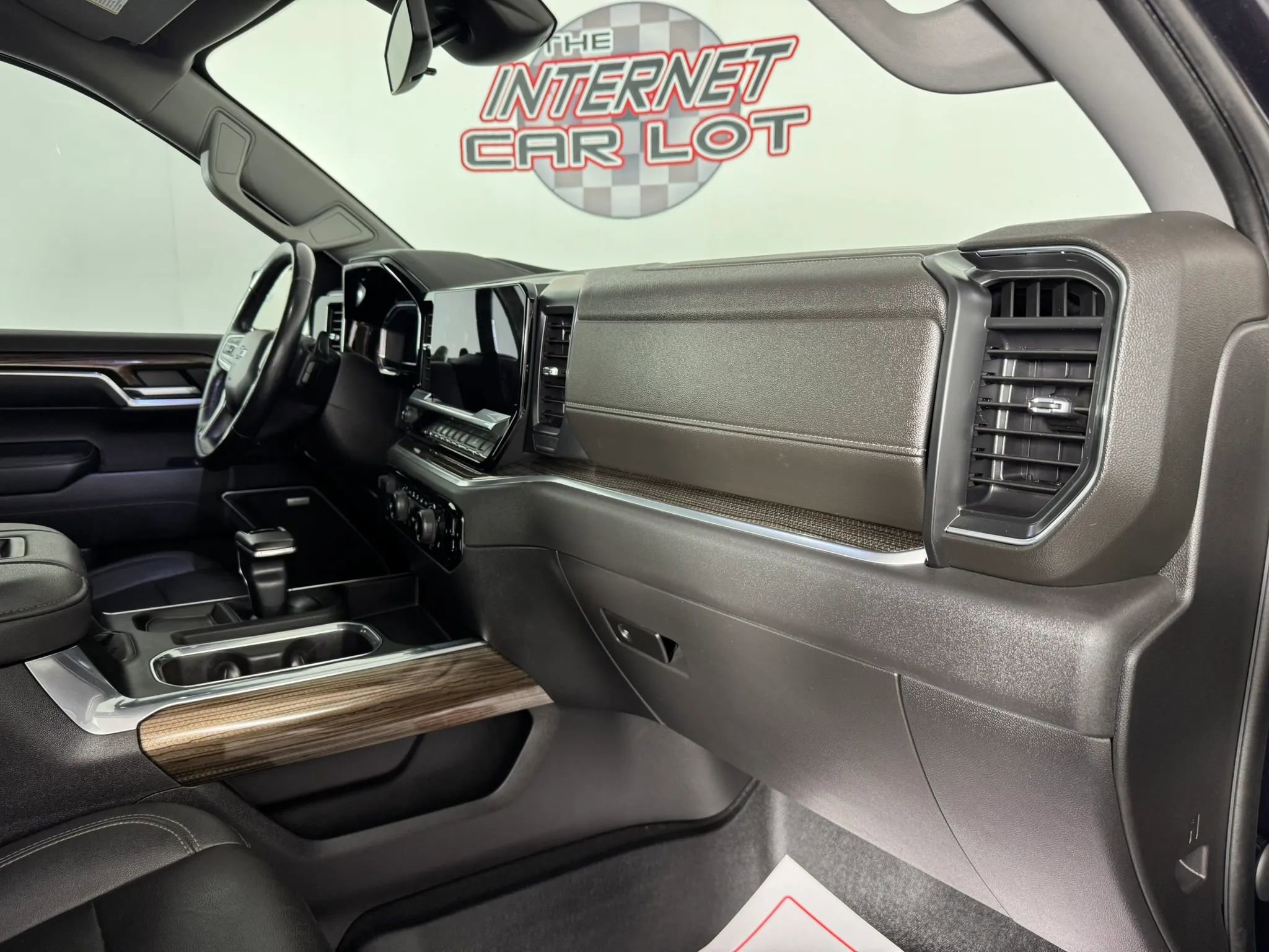 Used 2022 Chevrolet Silverado 1500 RST w/ Convenience Package II AWD/4WD image 12