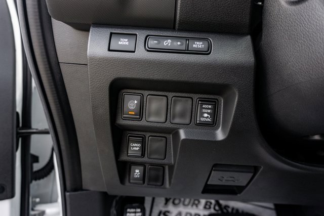 New 2025 Nissan Frontier SV w/ SV Convenience Package image 11