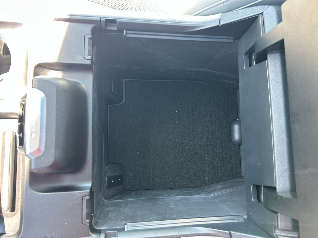 Used 2025 Ford Expedition Platinum image 27