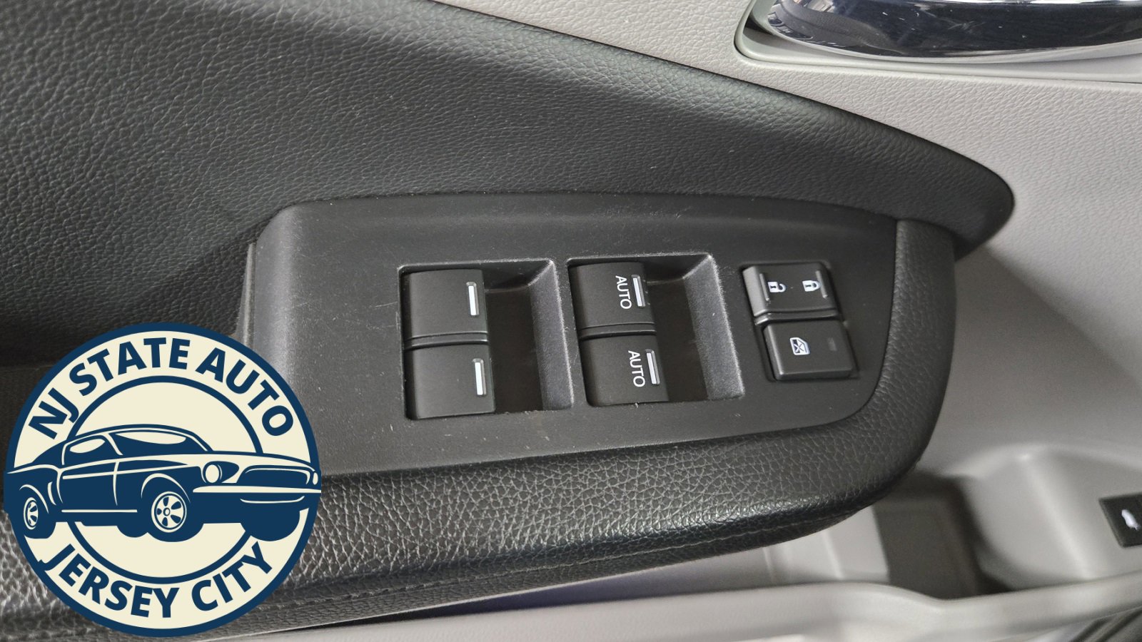 Used 2020 Honda Pilot Touring image 23