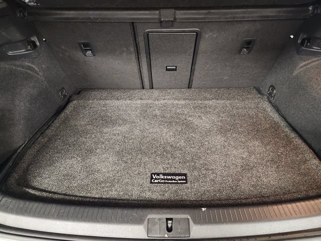 Used 2019 Volkswagen Golf S FWD image 32