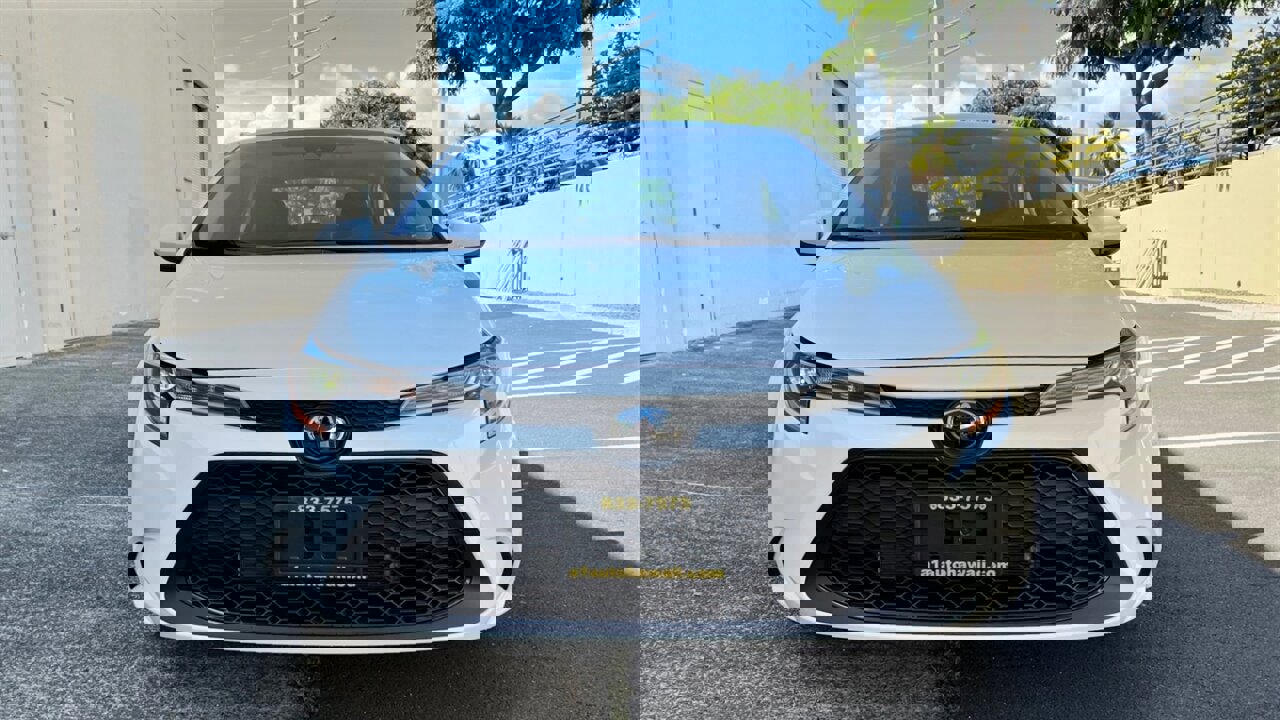 Used 2022 Toyota Corolla LE image 8