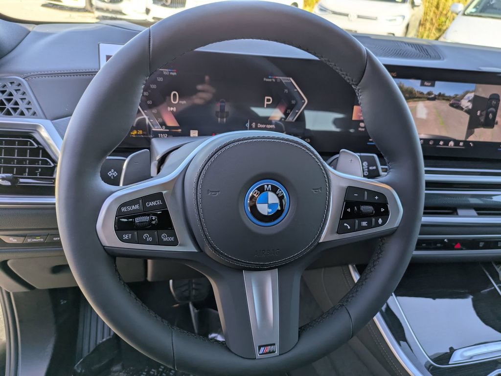 New 2026 BMW X5 xDrive50e w/ M Sport Package AWD/4WD image 18