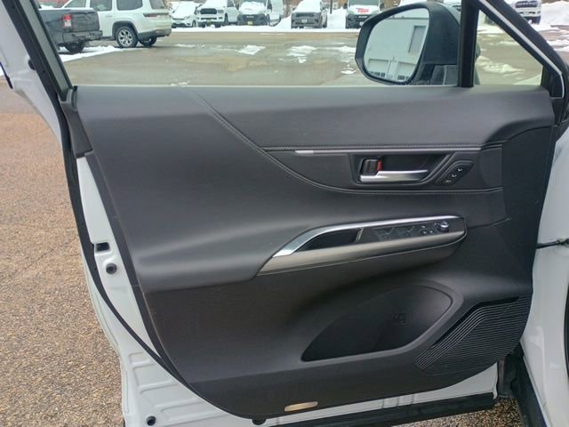 Used 2024 Toyota Venza Nightshade AWD/4WD image 23