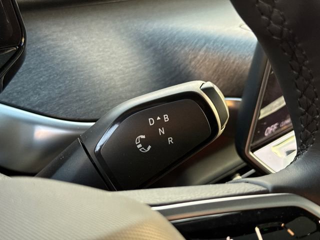 New 2025 Volkswagen ID. Buzz Pro S Plus image 35