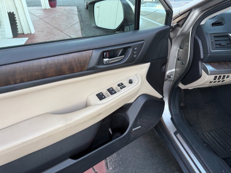 Used 2016 Subaru Outback 2.5i Limited image 11