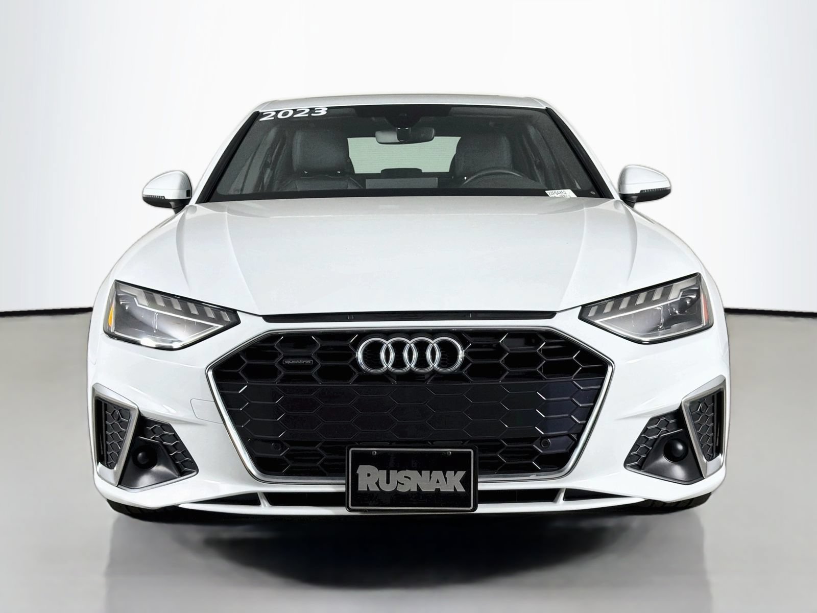 Used 2023 Audi A4 2.0T Premium w/ Convenience Package AWD/4WD image 2