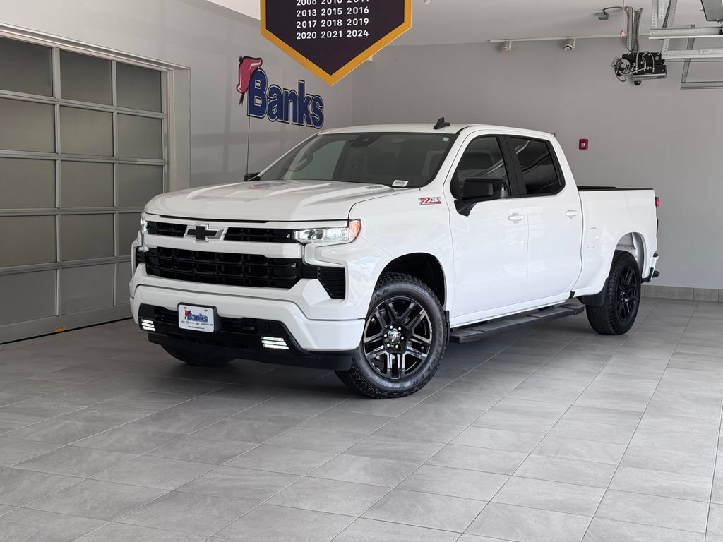 Certified 2024 Chevrolet Silverado 1500 RST w/ Z71 Off-Road Package AWD/4WD image 2