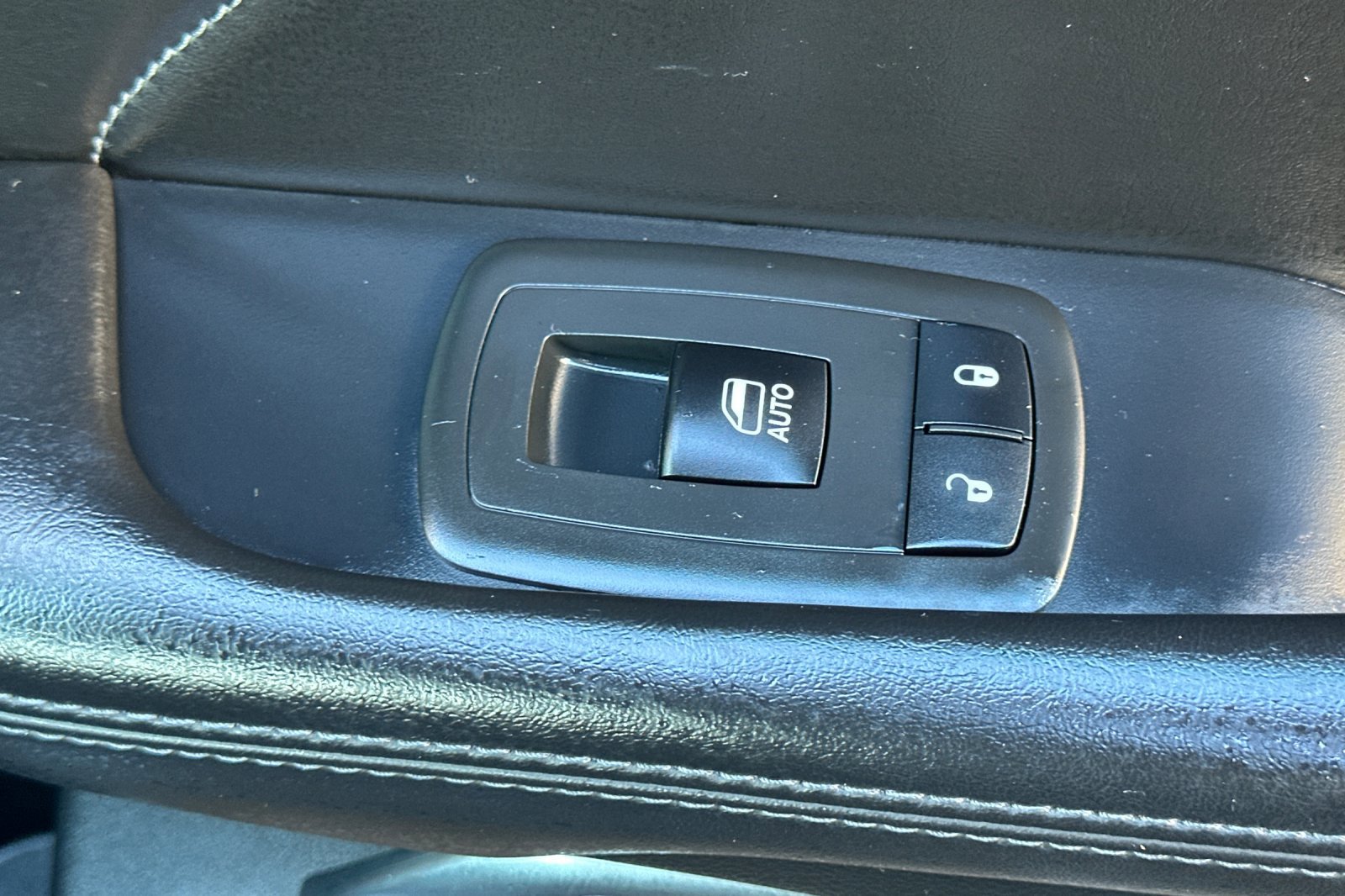 Used 2018 Dodge Challenger T/A image 21