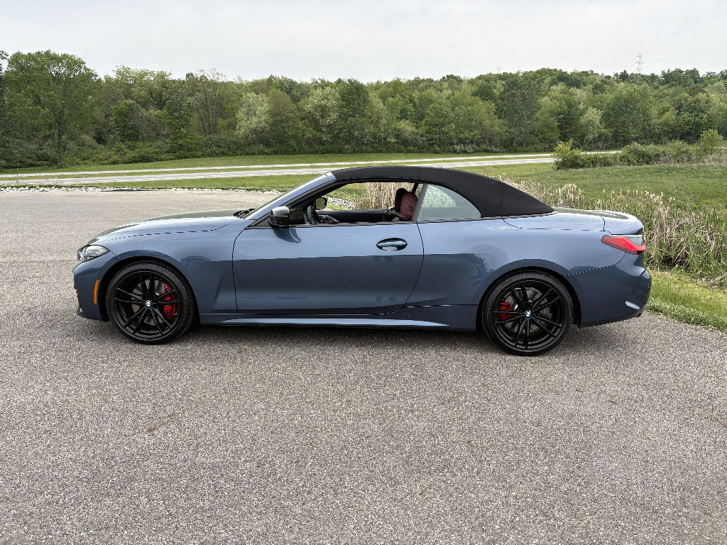 Used 2024 BMW 440i xDrive Convertible w/ Premium Package AWD/4WD image 2