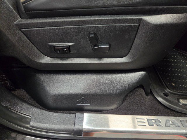 Used 2016 RAM 2500 Limited image 72