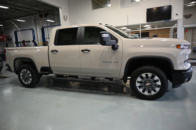 New 2026 Chevrolet Silverado 2500 Custom w/ Custom Value Package AWD/4WD image 4
