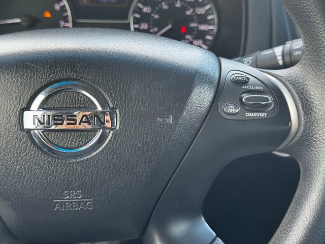 Used 2013 Nissan Pathfinder S image 27