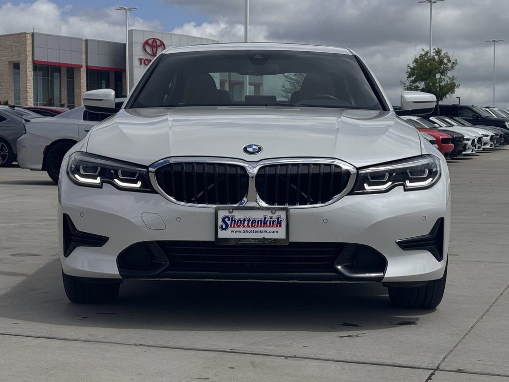 Used 2022 BMW 330i Sedan w/ Premium Package 2 image 7