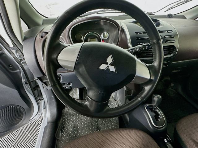 Used 2012 Mitsubishi i SE RWD image 11