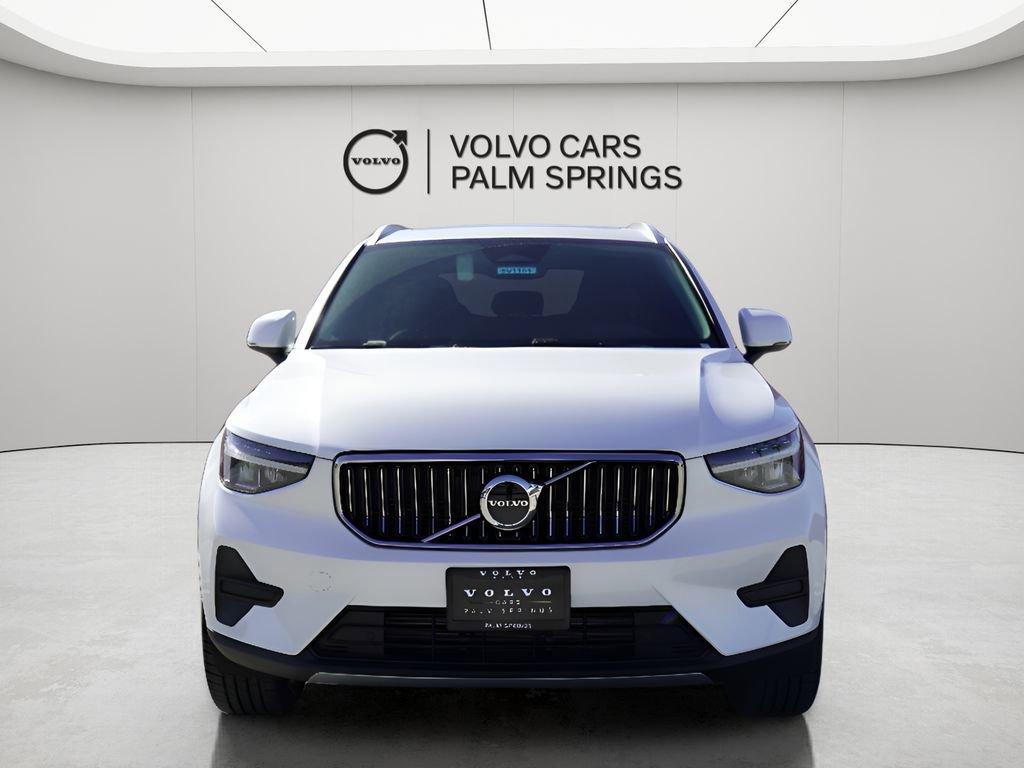 New 2025 Volvo XC40 B5 Core w/ Protection Package Premier AWD/4WD image 5