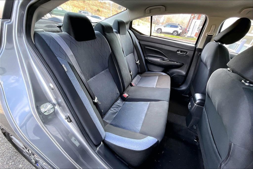 Certified 2025 Nissan Versa SV image 19