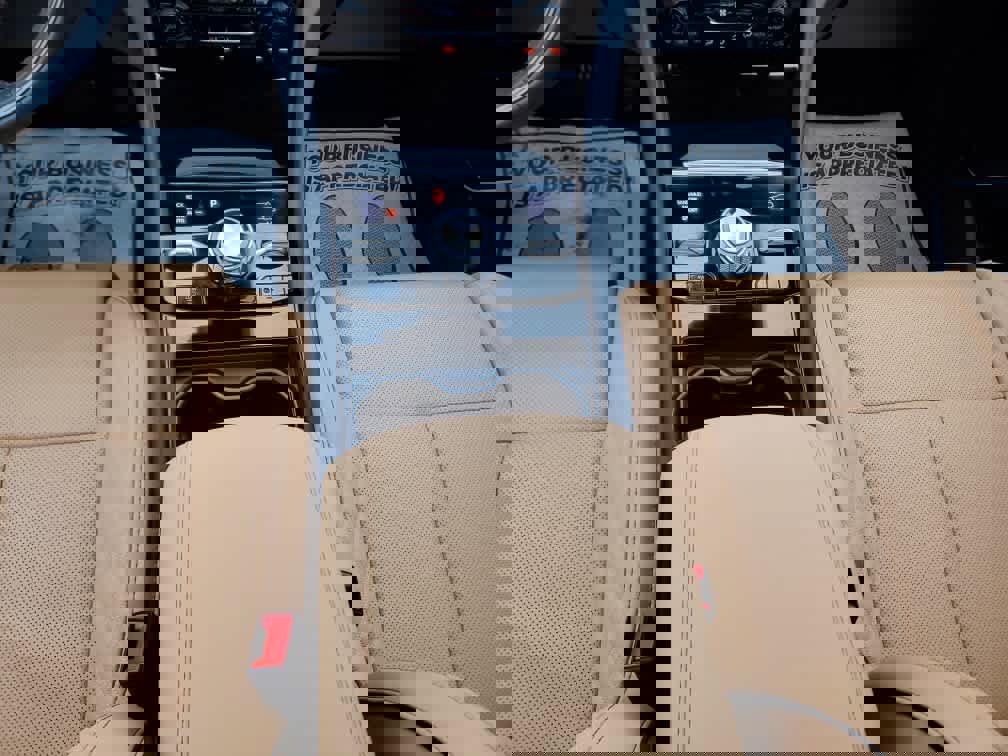 Used 2025 Jeep Grand Cherokee Summit w/ Obsidian Package image 22