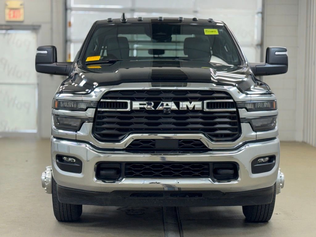 Used 2025 RAM 3500 Tradesman w/ Chrome Appearance Group image 2