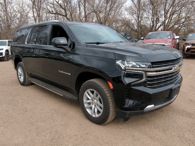 Used 2024 Chevrolet Suburban LT AWD/4WD image 2