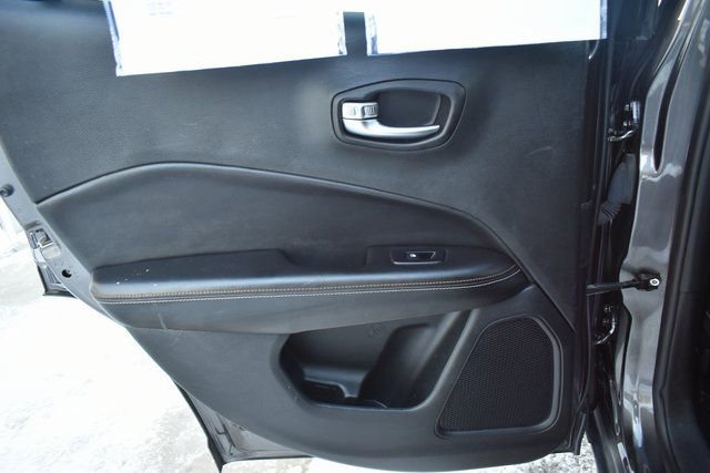 Used 2019 Jeep Compass Latitude w/ Popular Equipment Group image 32