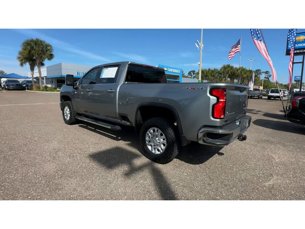 Used 2024 Chevrolet Silverado 2500 LTZ image 8