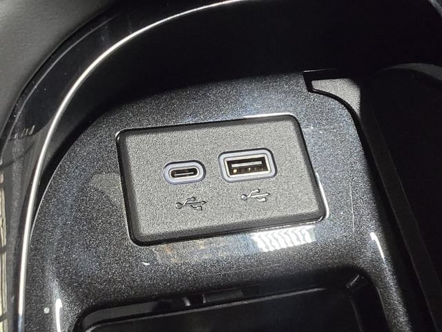 Used 2023 Cadillac Escalade V w/ LPO, ONYX Package AWD/4WD image 28