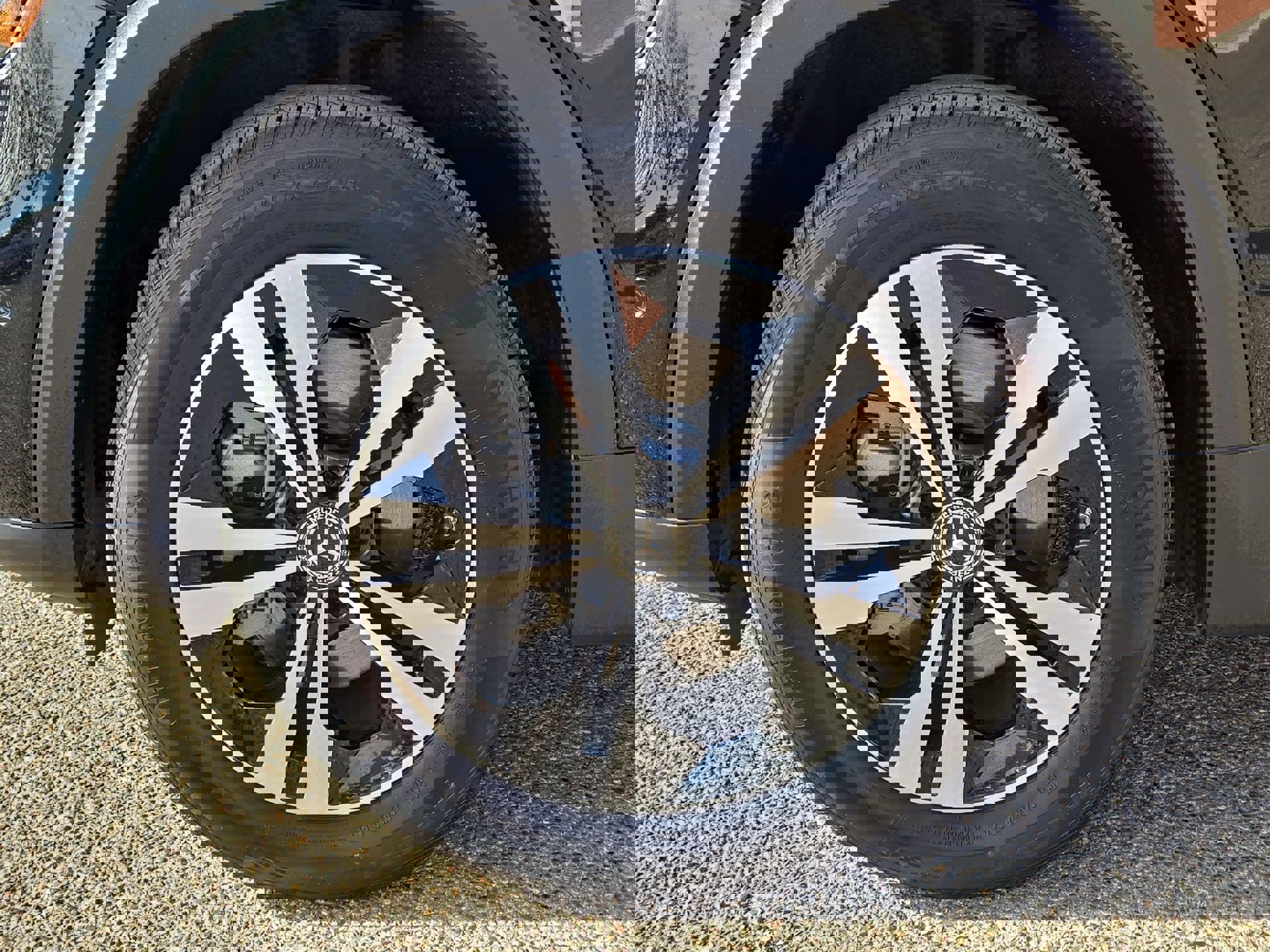 New 2025 Mercedes-Benz GLB 250 image 11