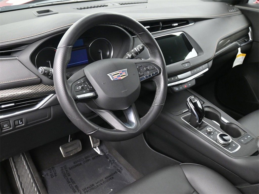 Certified 2022 Cadillac XT4 Sport w/ Enhanced Visibility Package image 7