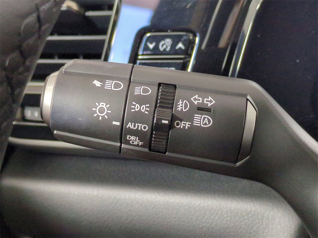 Used 2025 Lexus NX 350h AWD w/ Premium Package image 30