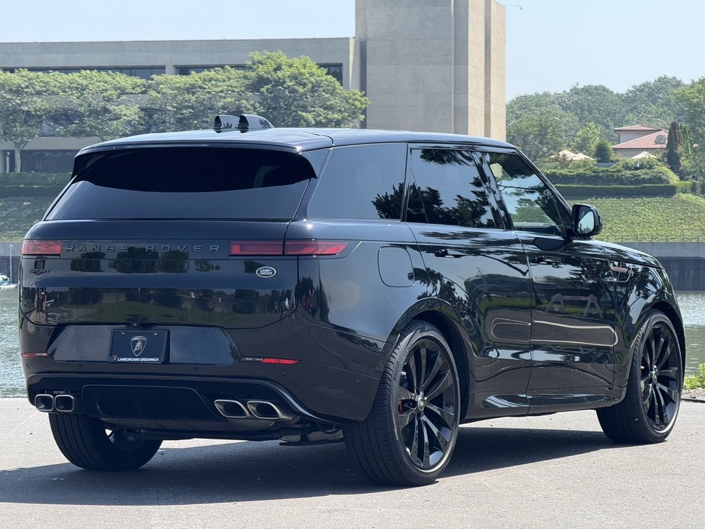 Used 2023 Land Rover Range Rover Sport First Edition image 4