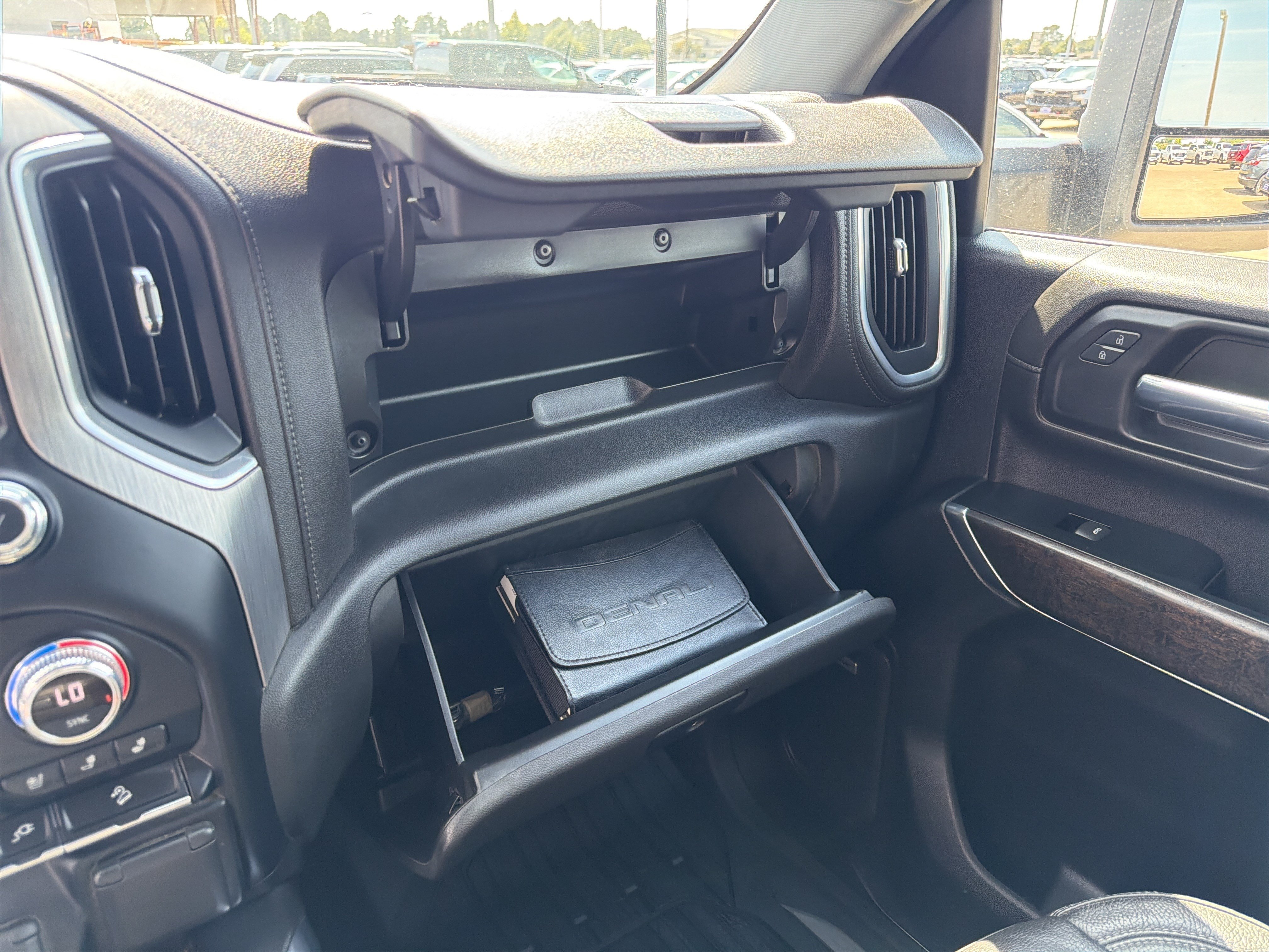 Used 2020 GMC Sierra 2500 Denali w/ Denali Ultimate Package AWD/4WD image 20