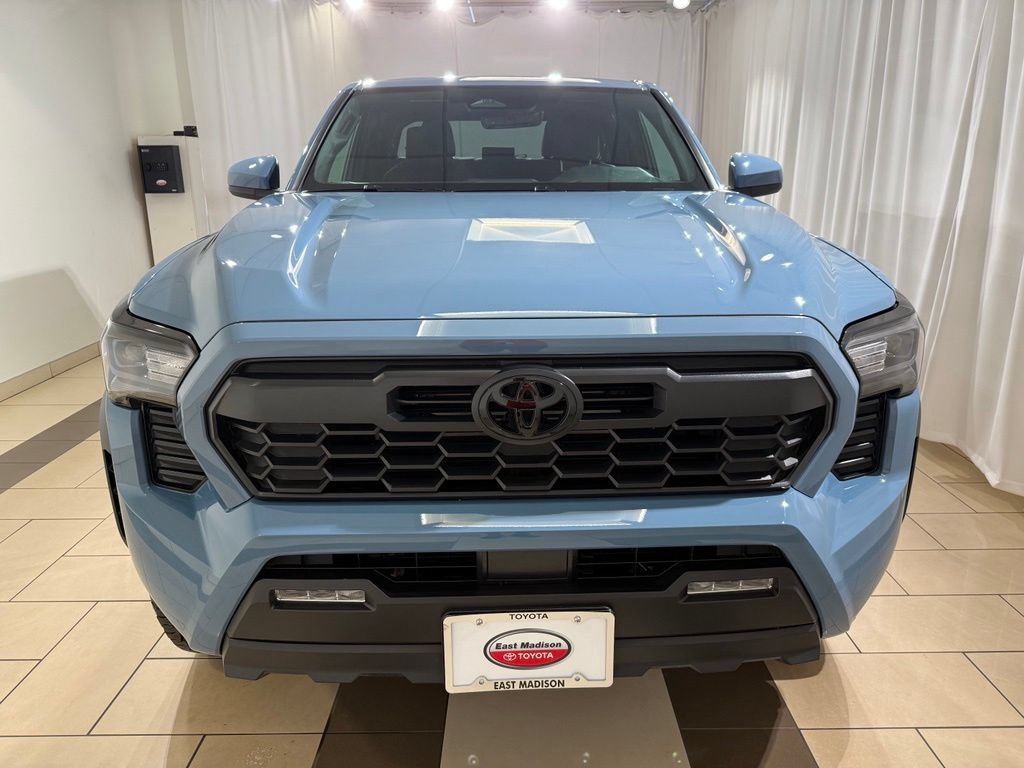 Certified 2026 Toyota Tacoma TRD Off-Road AWD/4WD image 8