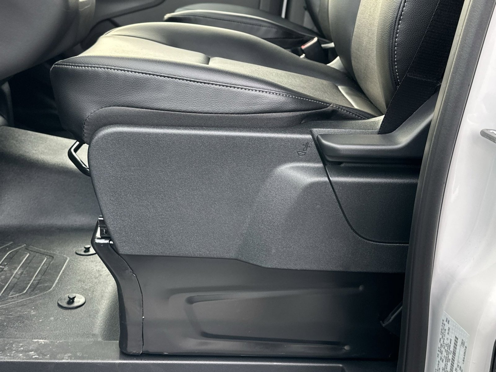 New 2026 Ford Transit 250 148 Medium Roof w/ Load Area Protection Package image 14