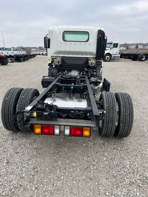 New 2025 Chevrolet Low Cab Forward 5500 XD image 7