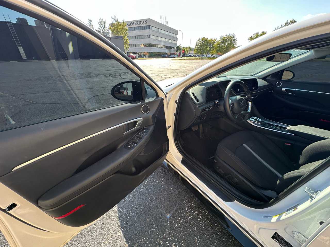 Used 2022 Hyundai Sonata SEL w/ Convenience Package image 9