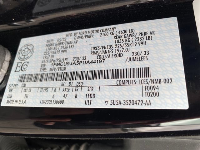 Used 2023 Ford Escape Platinum AWD/4WD image 25