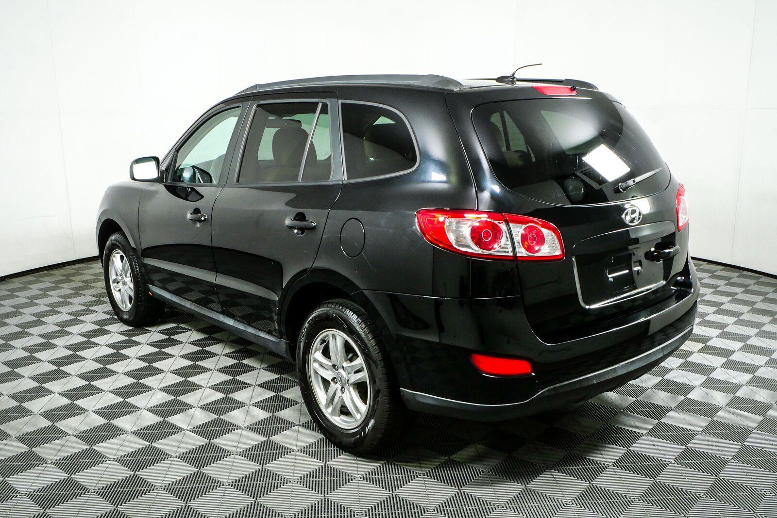 Used 2011 Hyundai Santa Fe GLS FWD image 26