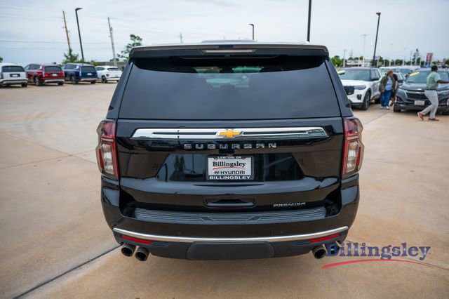 Used 2023 Chevrolet Suburban Premier RWD image 4