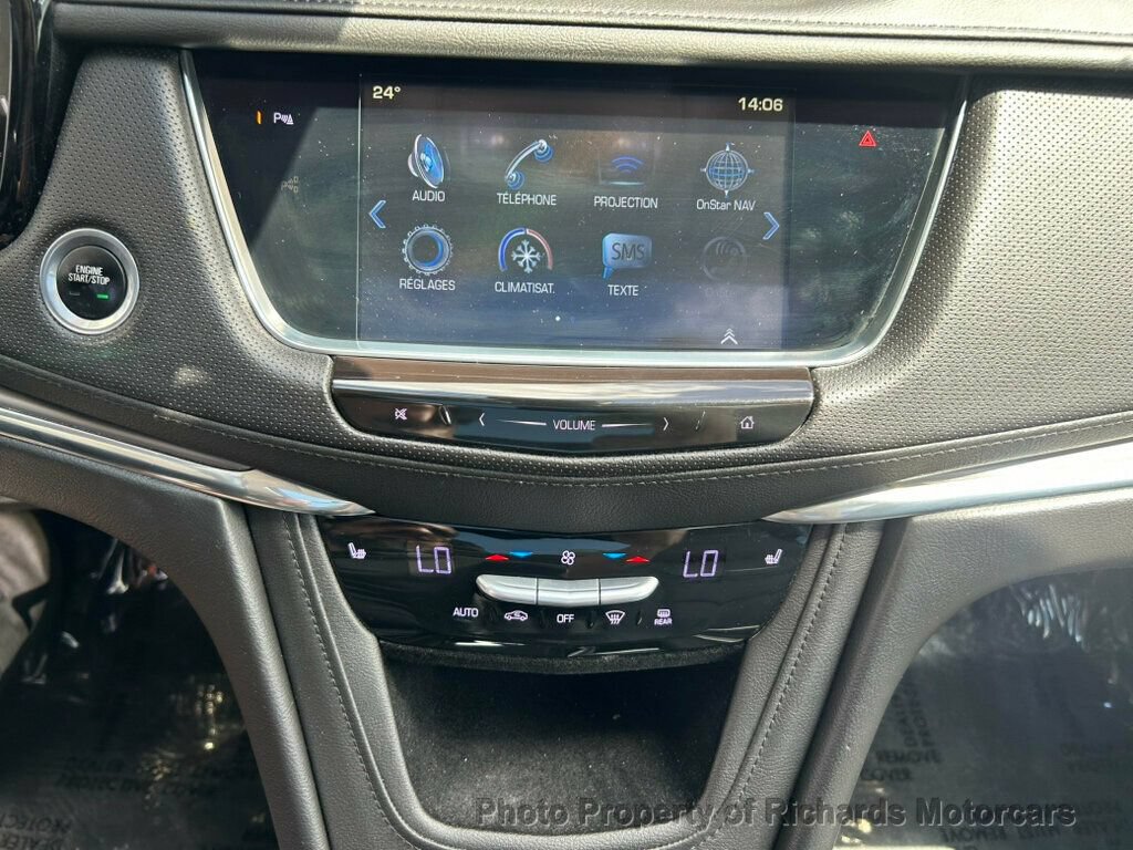 Used 2018 Cadillac XT5 Luxury w/ Driver Awareness Package AWD/4WD image 14