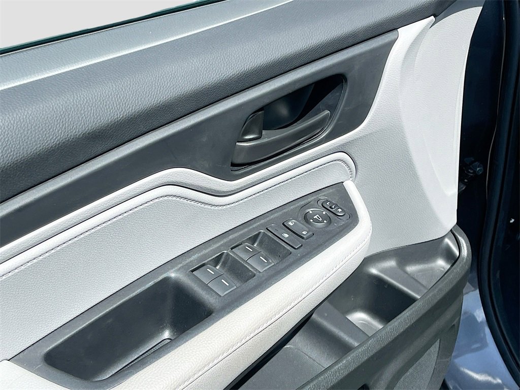 Used 2024 Honda Odyssey EX image 17