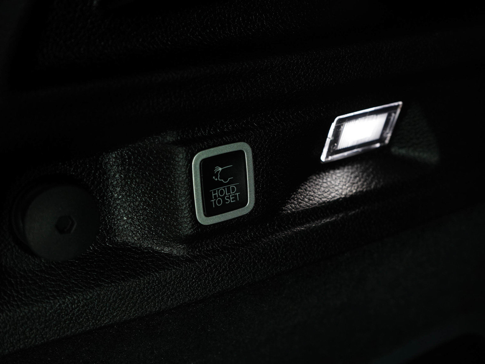 Used 2024 Jeep Grand Cherokee L Summit w/ Advanced Protech Group IV AWD/4WD image 36