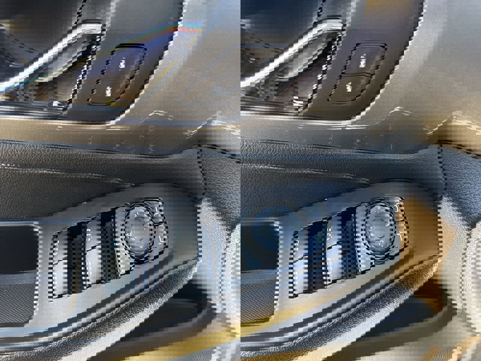 Used 2023 Chevrolet Traverse LT image 12