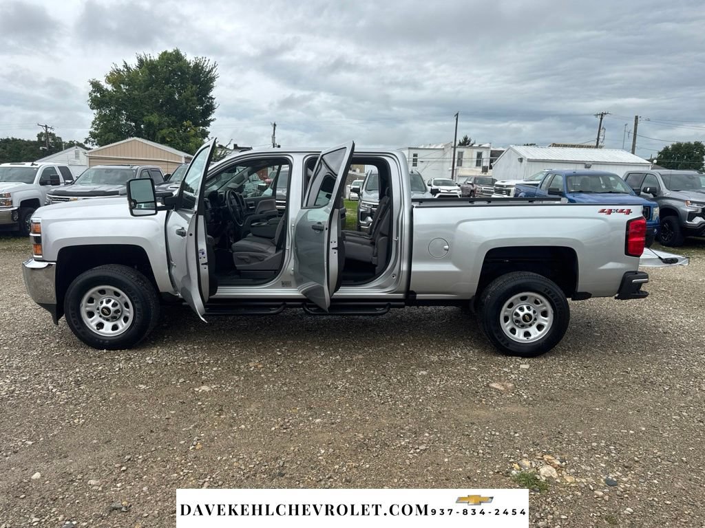 Used 2018 Chevrolet Silverado 3500 W/T w/ WT Convenience Package AWD/4WD image 32