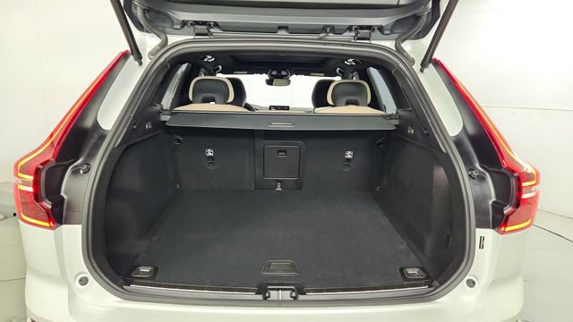 New 2026 Volvo XC60 B5 Plus w/ Climate Package AWD/4WD image 41