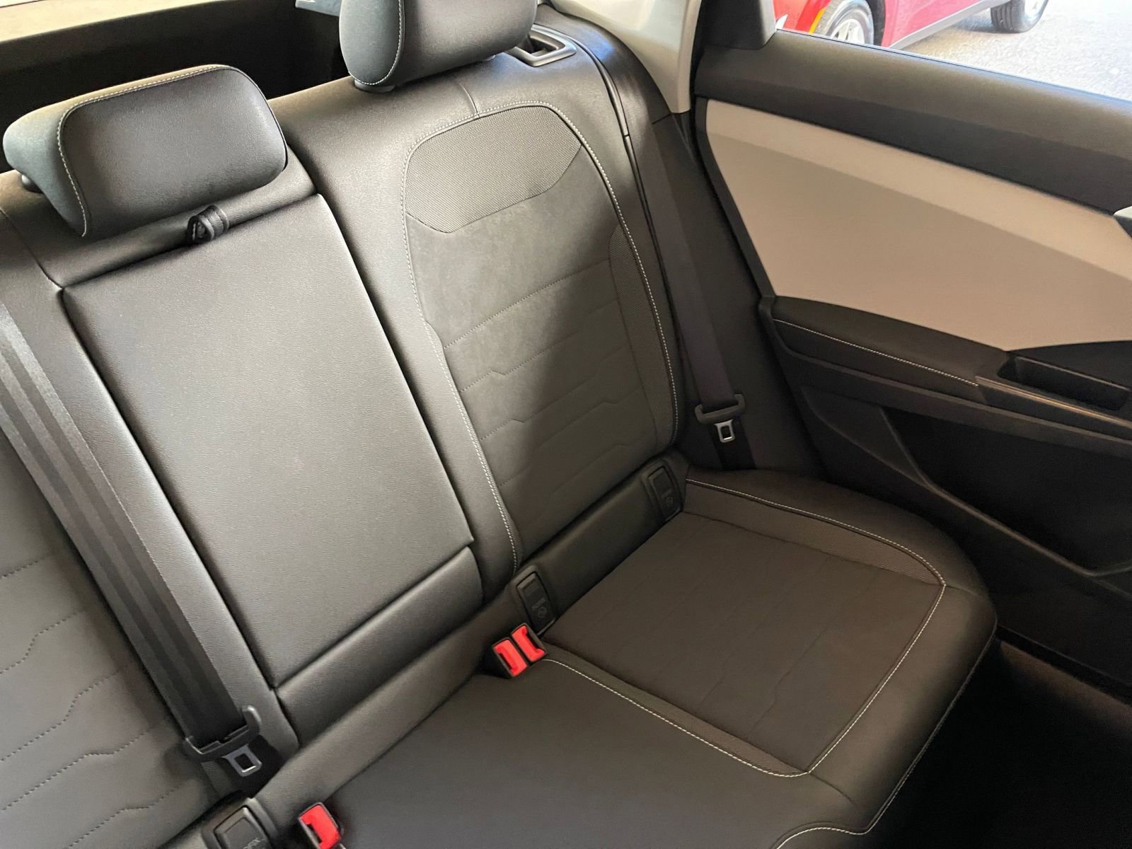 Used 2025 Volkswagen Taos SE image 46